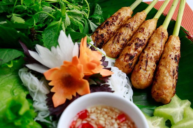 Local Food Tour by Cyclo or On Foot